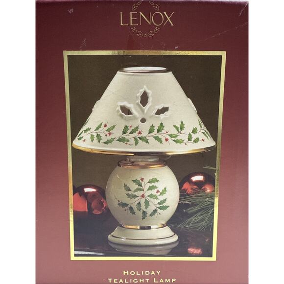 Lenox Holly Berry Holiday Candle Lamp in Box Christmas EUC - Picture 1 of 10